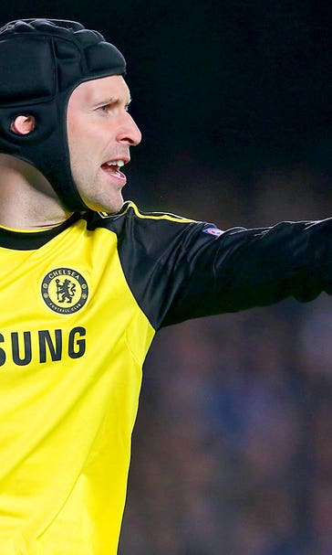 Agent of Chelsea star Petr Cech reveals interest from Monaco, PSG